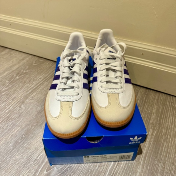 Adidas Original Samba OG - Women’s (Size 7.0) - NEW WITH BOX -HARD TO FIND!🤩✨ - Picture 3 of 3